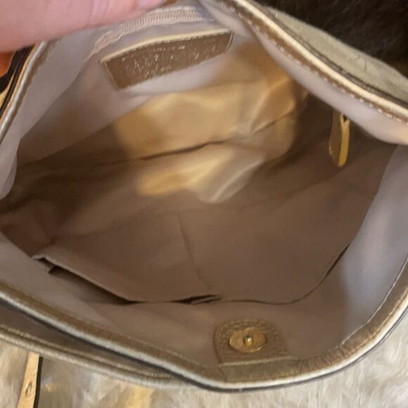 Coach purse (4790)  - Picture 8 of 9